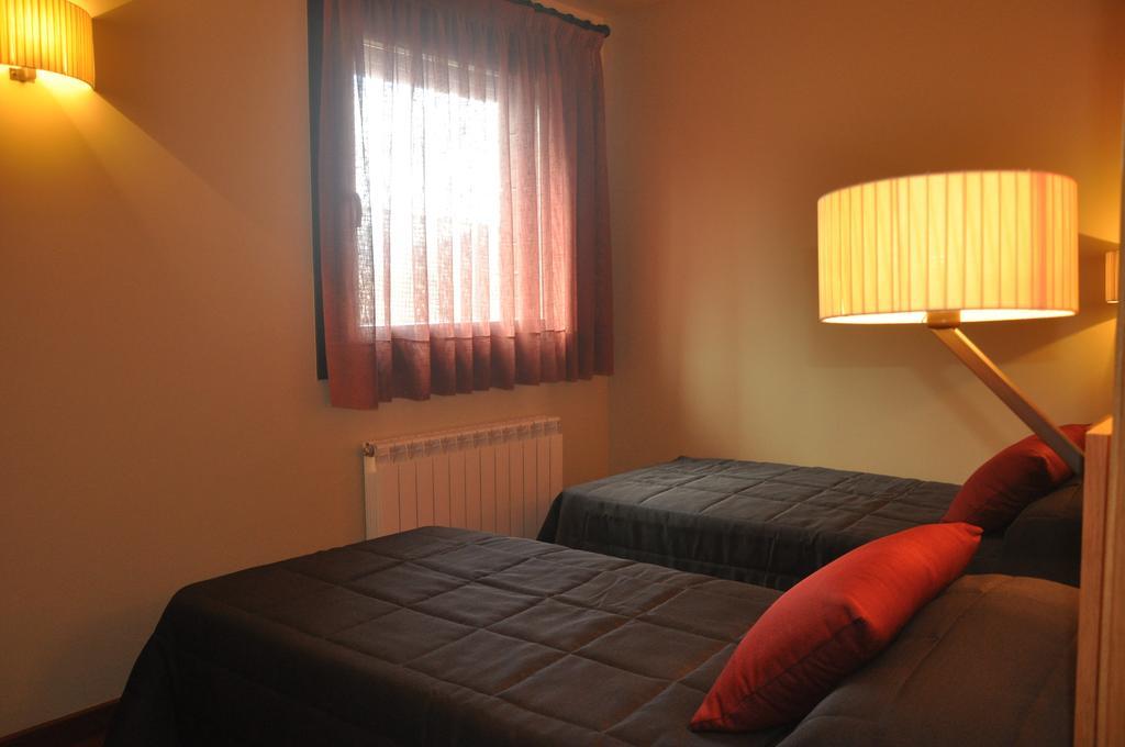 Apartaments Turistics Puigcerda - La Closa Kamer foto
