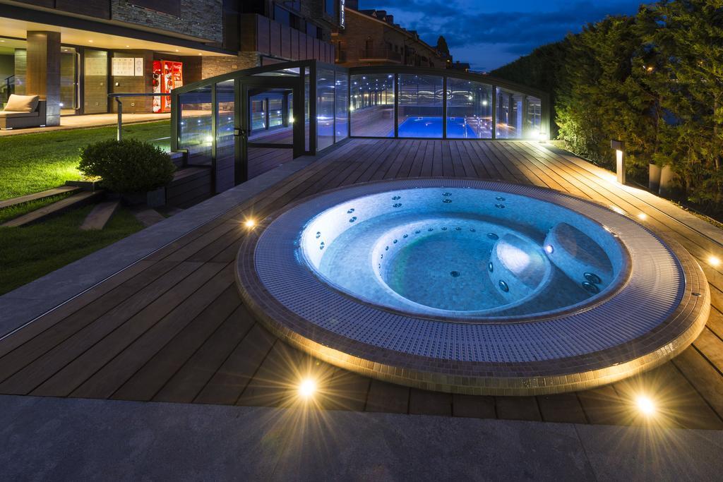 Apartaments Turistics Puigcerda - La Closa Buitenkant foto