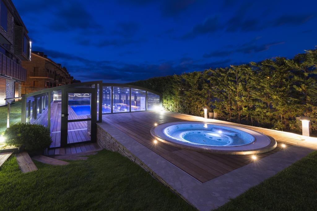 Apartaments Turistics Puigcerda - La Closa Buitenkant foto