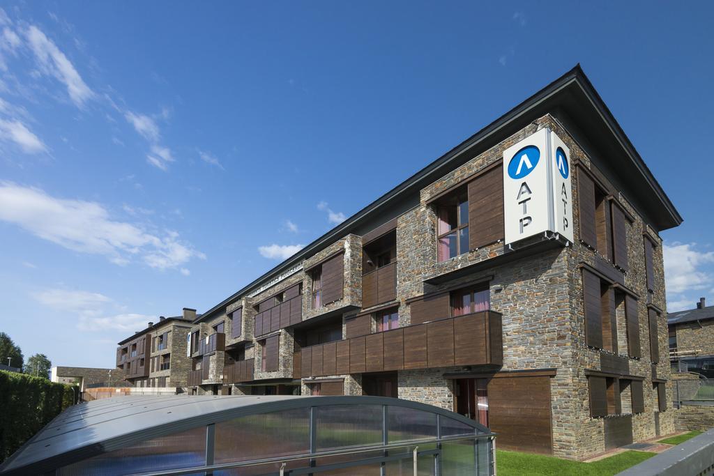 Apartaments Turistics Puigcerda - La Closa Buitenkant foto